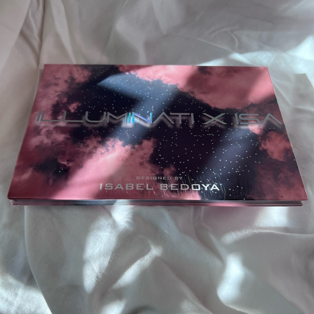 Illuminati x ISA Glam Eyeshadow Palette Isabel Bedoya NIB